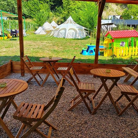 Luna Rock Glamping Brezoi - Blue Scai Exterior photo