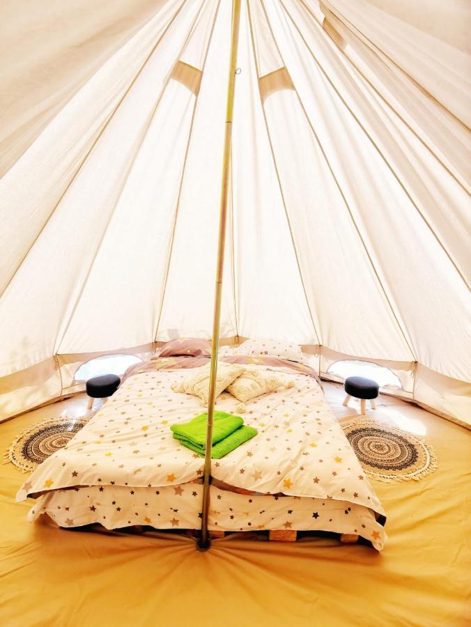 Luna Rock Glamping Brezoi - Blue Scai Exterior photo