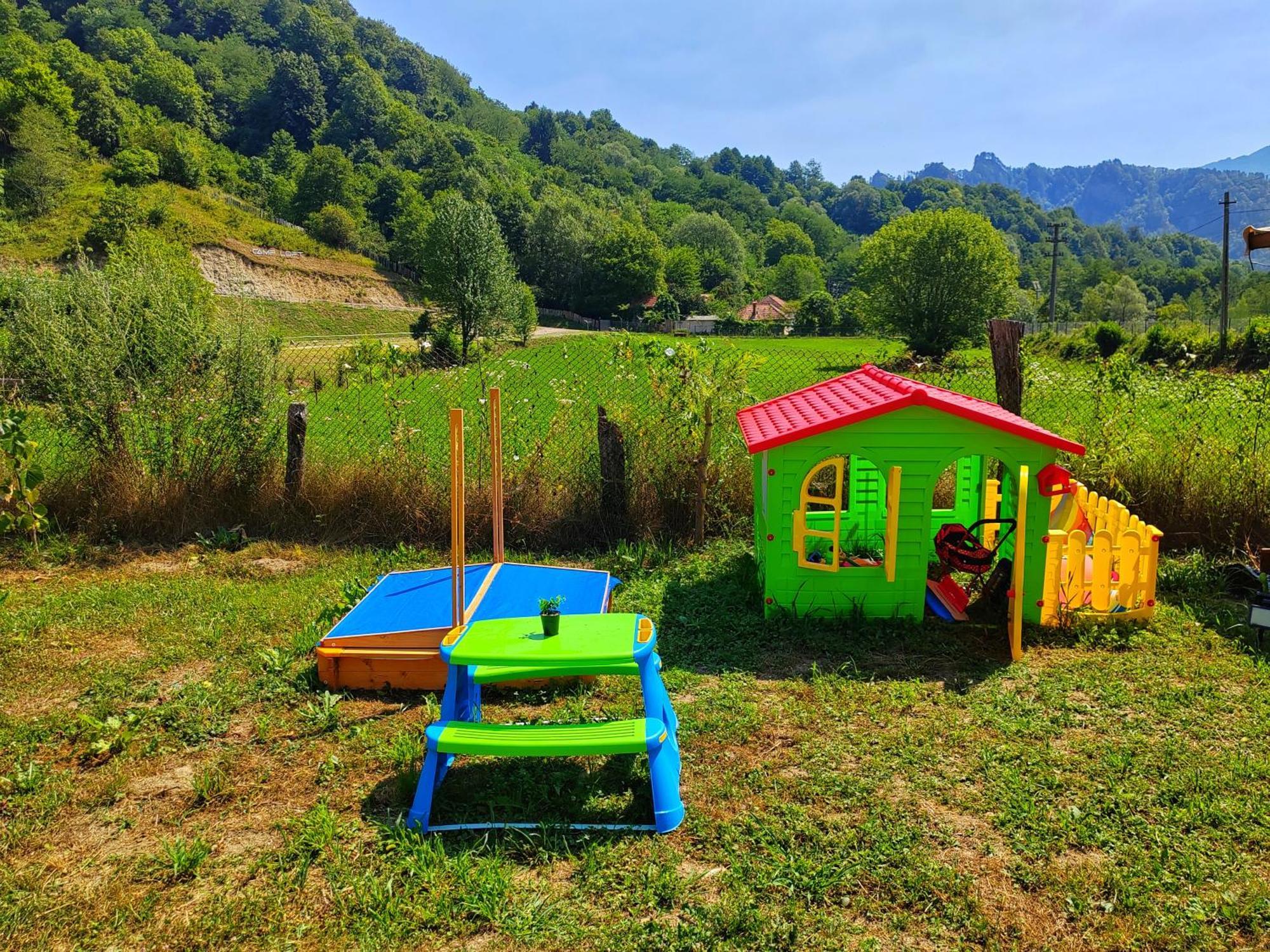 Luna Rock Glamping Brezoi - Blue Scai Hotel Exterior photo