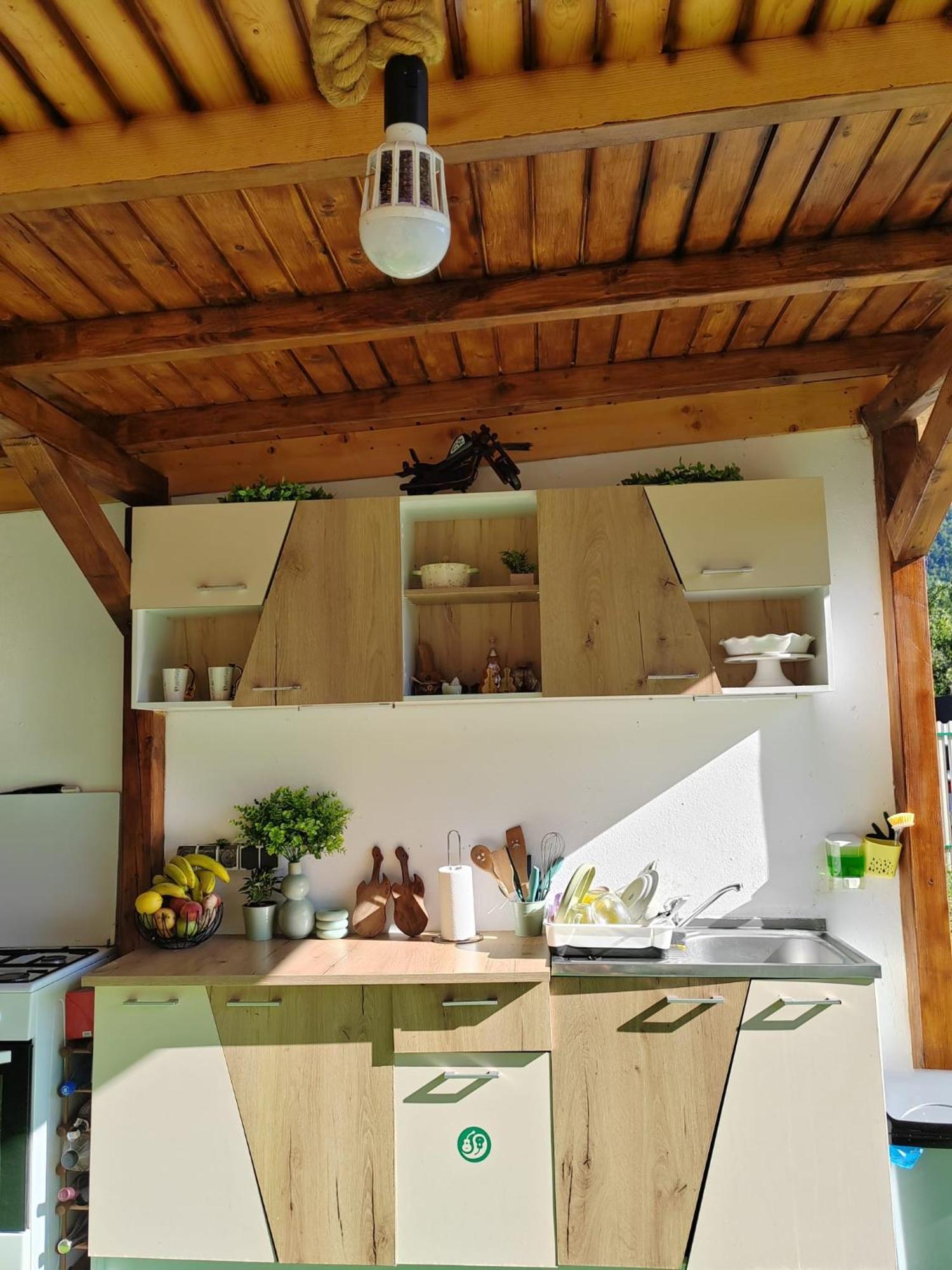 Luna Rock Glamping Brezoi - Blue Scai Exterior photo